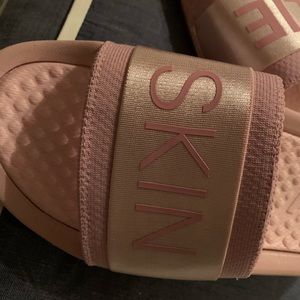 Authentic Kylie Sides